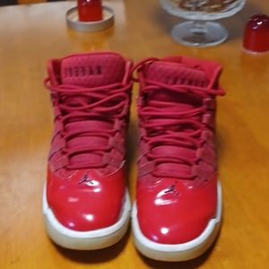 Jordan 11s sneakers